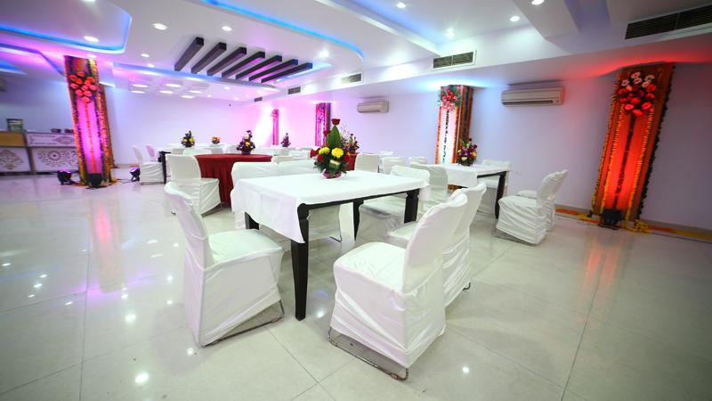 Hotel Taru Inn Ghaziabad Esterno foto